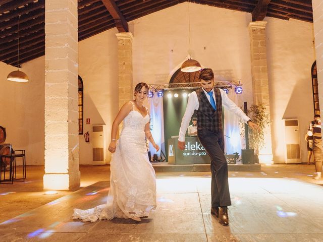 La boda de Adrian y Carolina en Jerez De La Frontera, Cádiz 139