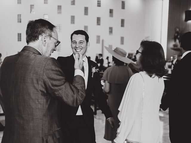 La boda de Maro y Hugo en Sevilla, Sevilla 31