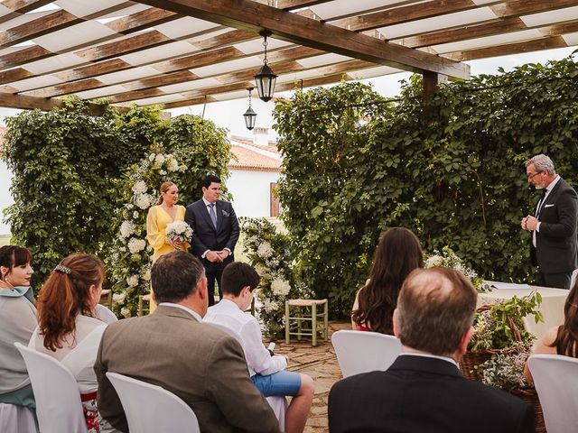 La boda de Luis y Azuzena en Cáceres, Cáceres 61