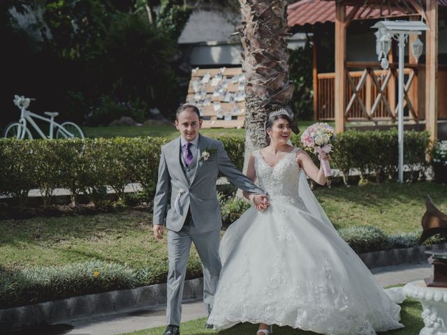 La boda de Carlos Daniel  y Ana María  en Oviedo, Asturias 9