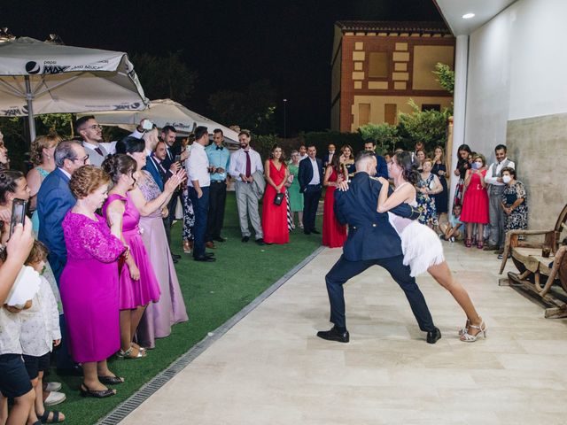 La boda de Beatriz y Raúl en Madrid, Madrid 38