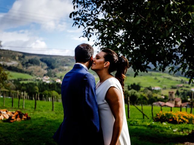 La boda de Jon Ander y Amaia en Oñati, Guipúzcoa 26