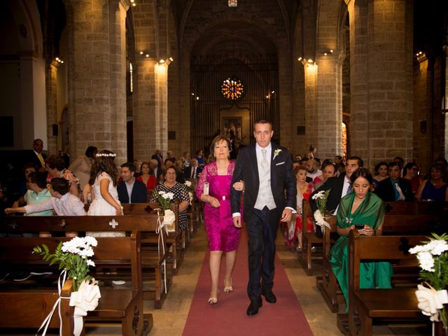 La boda de Juan y Isabel en Alboraya, Valencia 12