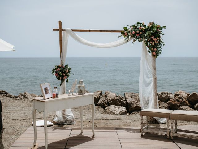 La boda de Vanessa y Cristina en Torre Del Mar, Málaga 66