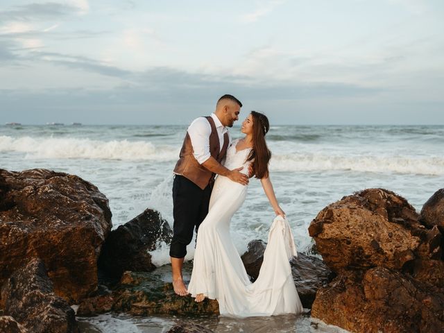 La boda de Rubén  y Sonia en Valencia, Valencia 81