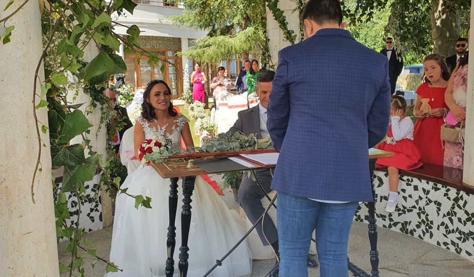 La boda de Constan  y Janira  en Cudillero, Asturias