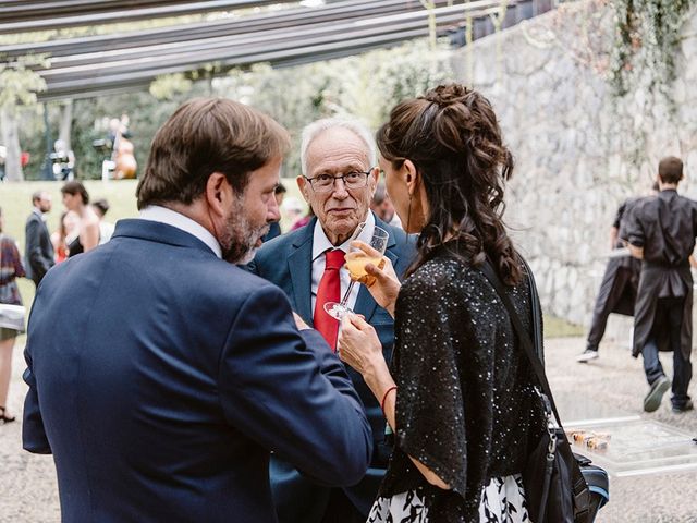La boda de Xavi y Anne en Olot, Girona 38