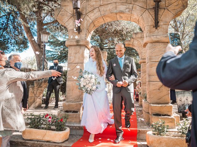 La boda de Alfredo y Marina en Talamanca Del Jarama, Madrid 33