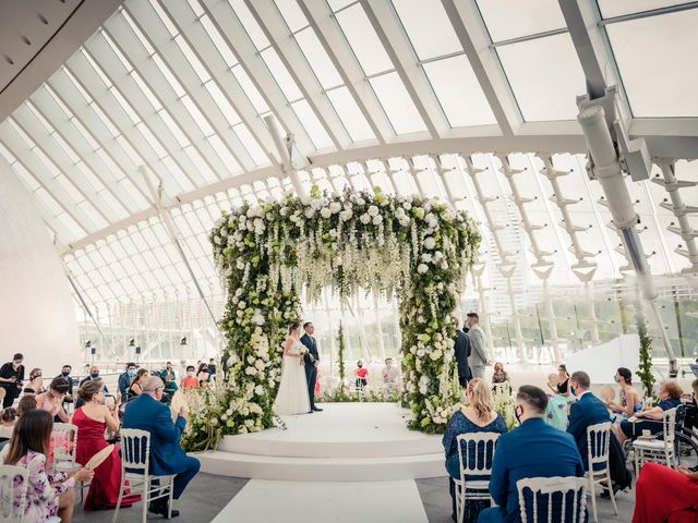 La boda de Paco y Bea  en Valencia, Valencia 1