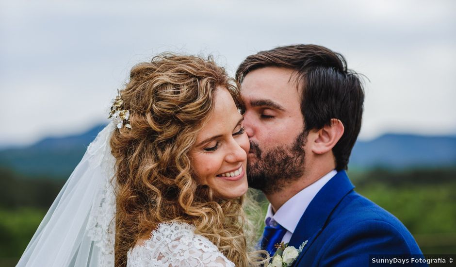 La boda de Ángel y Laura en Castelladral, Barcelona