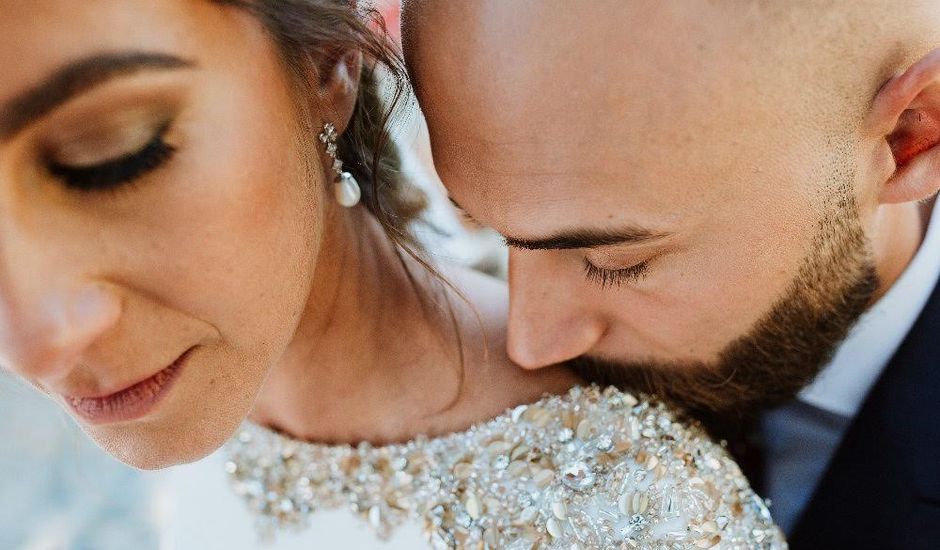 La boda de Andrés  y Reyes en Sevilla, Sevilla