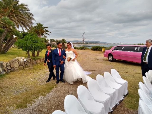 La boda de Ángel  y Sonia  en Vilanova I La Geltru, Barcelona 6