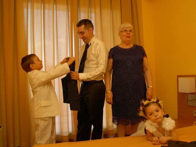 La boda de Jose  y Rebeca  en Vallirana, Barcelona 9