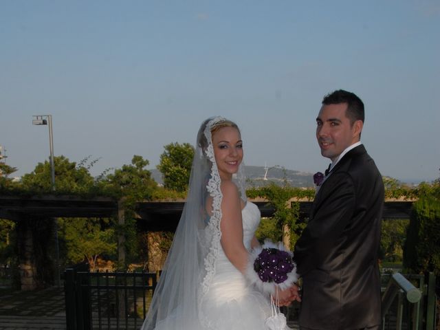 La boda de Jose  y Rebeca  en Vallirana, Barcelona 37