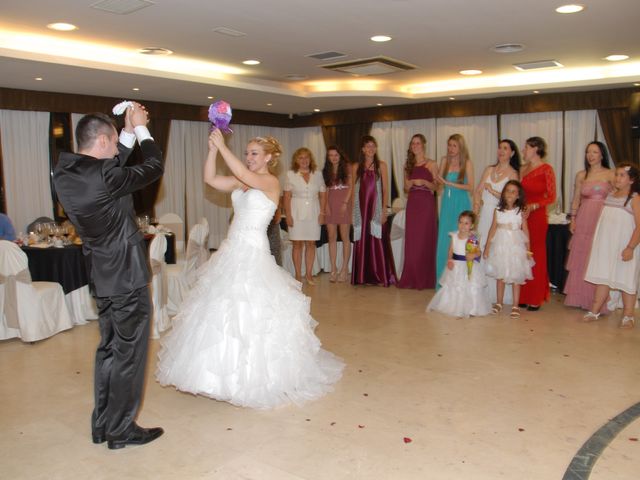 La boda de Jose  y Rebeca  en Vallirana, Barcelona 54
