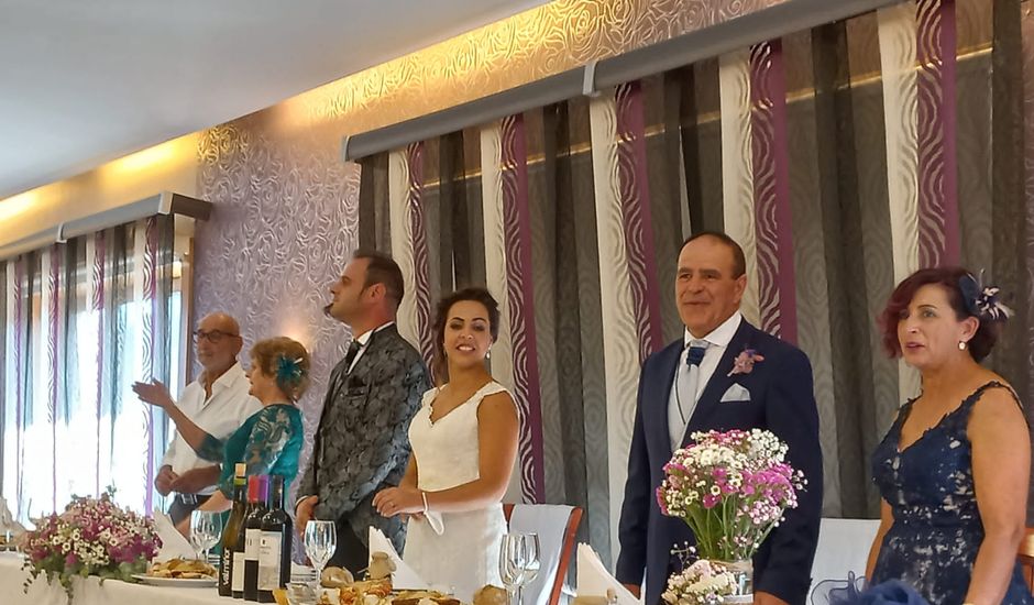 La boda de Felipe  y Maria en Tabagon, Pontevedra