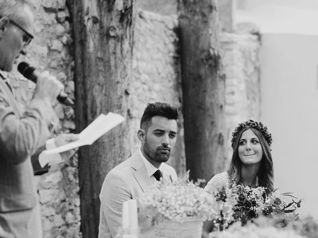 La boda de Robert y Sandra en La Riera De Gaia, Tarragona 35