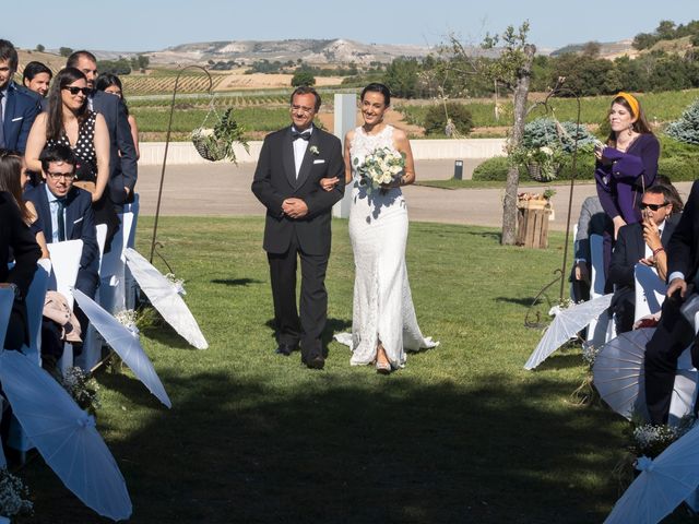 La boda de Guillermo y Victoria en Castrillo De Duero, Valladolid 12