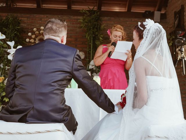La boda de Jonathan y Rocío en Navalcarnero, Madrid 23