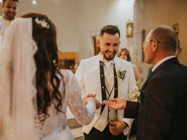 La boda de Ovidiu y Oana en Santpedor, Barcelona 11