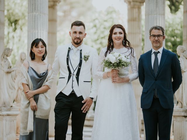 La boda de Ovidiu y Oana en Santpedor, Barcelona 35