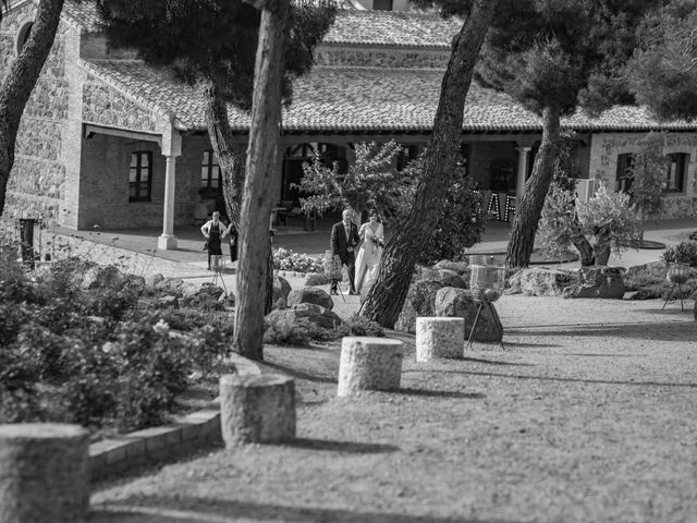 La boda de Álex y Irene en Guadamur, Toledo 25