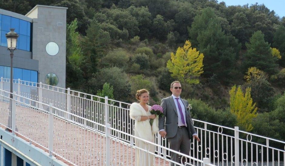 La boda de Patricia y Christopher en El Espinar, Segovia