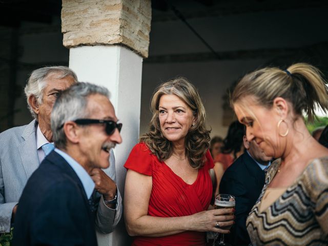 La boda de Juan y Marina en Espartinas, Sevilla 41