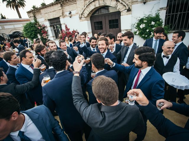 La boda de Juan y Marina en Espartinas, Sevilla 54