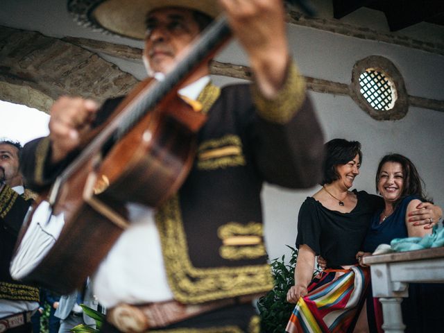 La boda de Juan y Marina en Espartinas, Sevilla 56