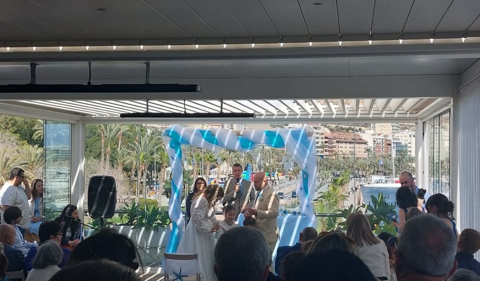 La boda de Víctor  y Sarai en Alacant/alicante, Alicante