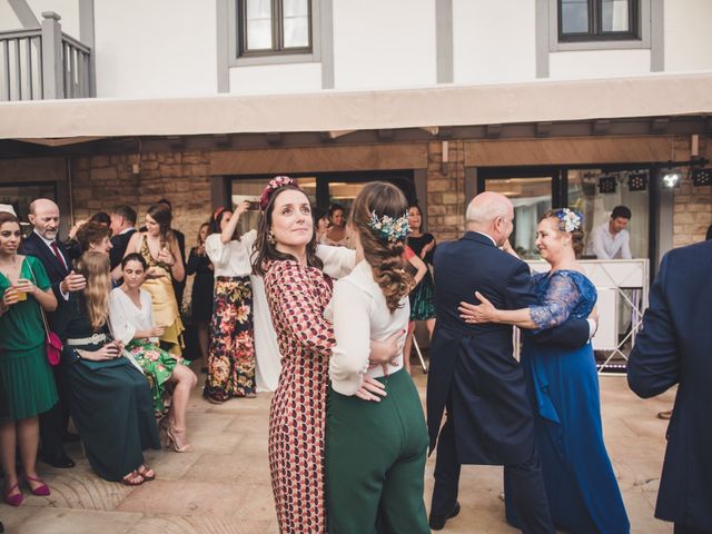 La boda de Ignacio y Esther en Pueblo Zizurkil, Guipúzcoa 83