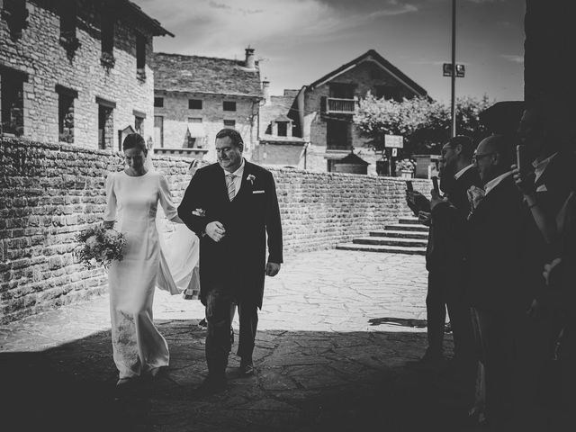 La boda de Miguel y María en Canal De Berdun, Huesca 52