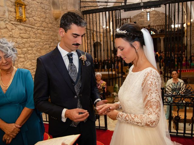 La boda de Mila y Guillermo en Puente Viesgo, Cantabria 16