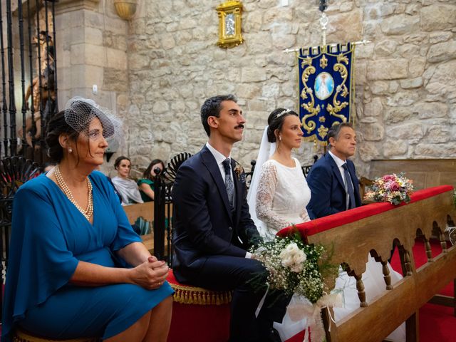 La boda de Mila y Guillermo en Puente Viesgo, Cantabria 17
