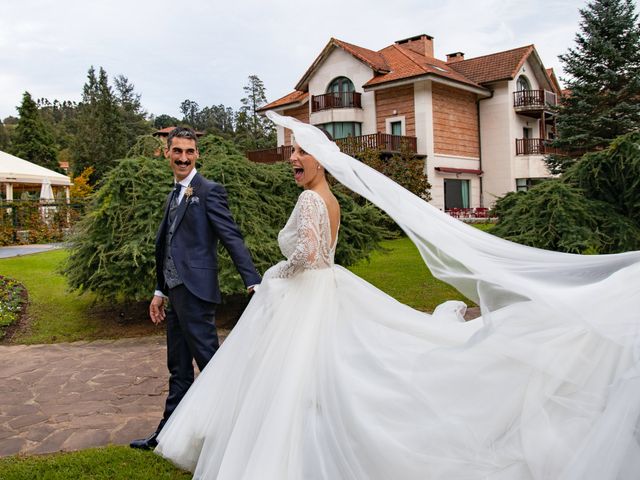 La boda de Mila y Guillermo en Puente Viesgo, Cantabria 27