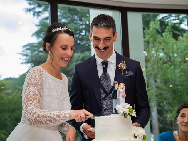 La boda de Mila y Guillermo en Puente Viesgo, Cantabria 33