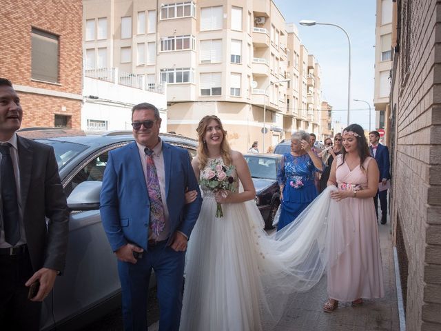 La boda de Richard y Sherezade en Vila-real/villarreal, Castellón 27