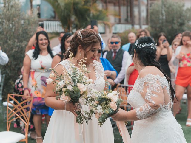 La boda de Mina y Mery en Santa Cruz De Tenerife, Santa Cruz de Tenerife 33