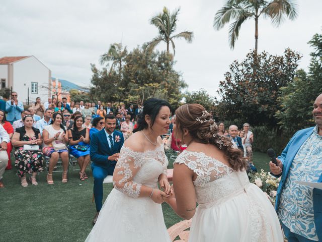 La boda de Mina y Mery en Santa Cruz De Tenerife, Santa Cruz de Tenerife 38