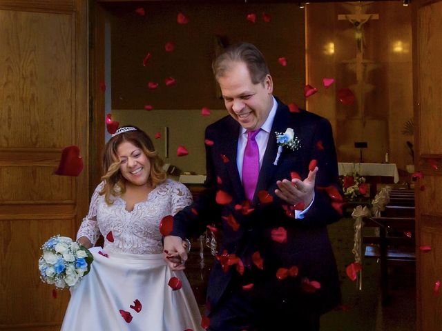 La boda de Jordi  y Adriana  en Sant Feliu De Llobregat, Barcelona 5