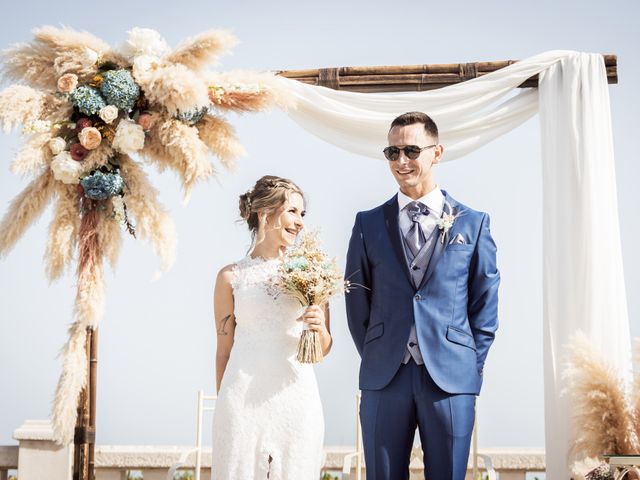 La boda de Tobias y Laura en Vilanova I La Geltru, Barcelona 25