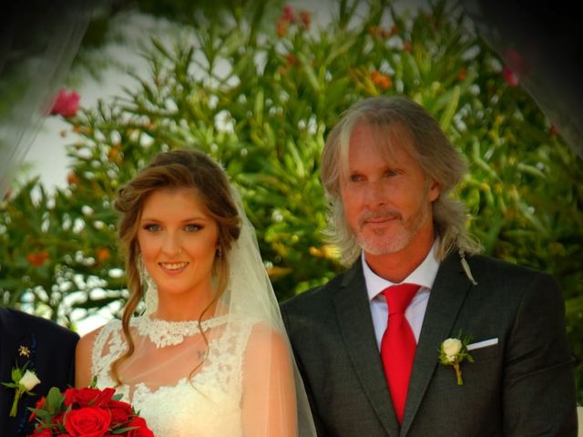 La boda de Alejandro y Isa en Valtocado, Málaga 10