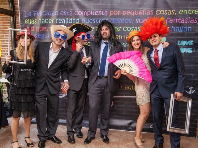 La boda de David y Elena en Boadilla Del Monte, Madrid 88