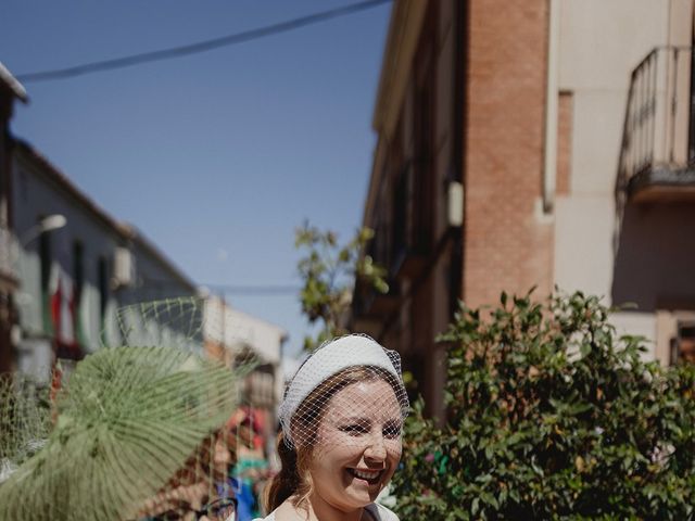 La boda de Leonor y Lorenzo en Villanueva De San Carlos, Ciudad Real 53