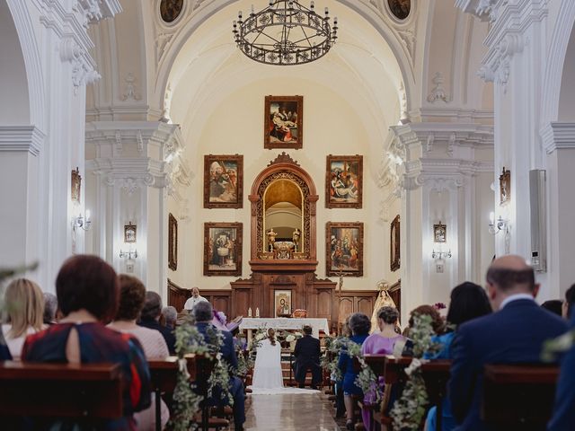 La boda de Leonor y Lorenzo en Villanueva De San Carlos, Ciudad Real 58