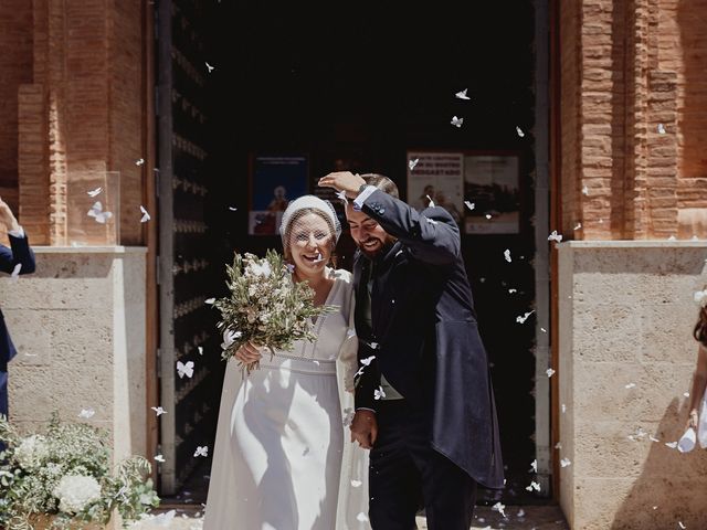 La boda de Leonor y Lorenzo en Villanueva De San Carlos, Ciudad Real 79