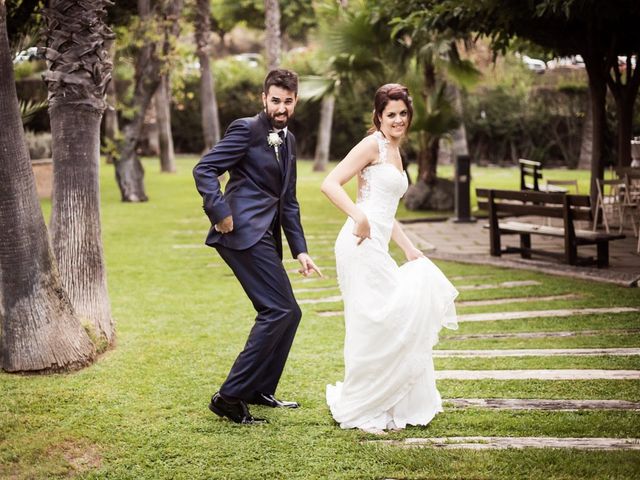 La boda de Albert y Sara en Sant Vicenç De Montalt, Barcelona 28