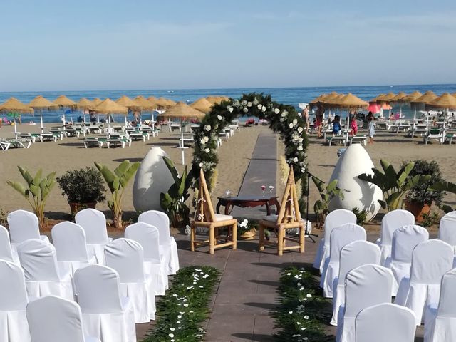 La boda de León y Cristina en Torremolinos, Málaga 6