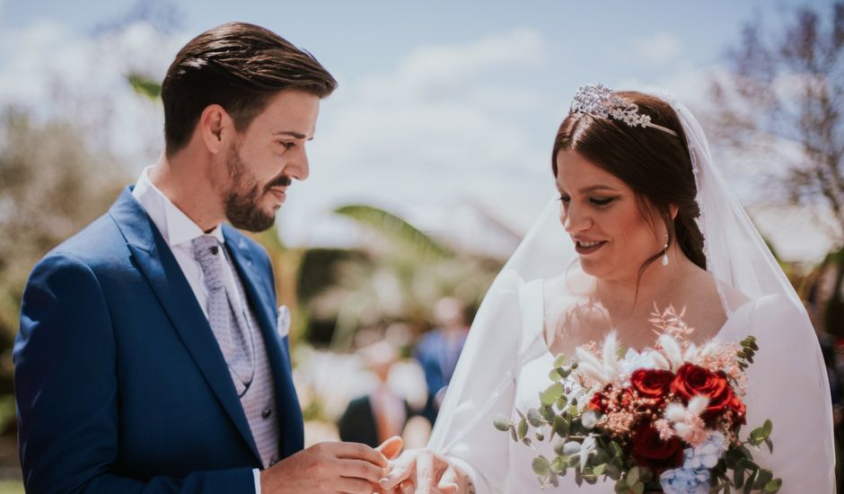 La boda de Adrián  y Marta en Gerena, Sevilla
